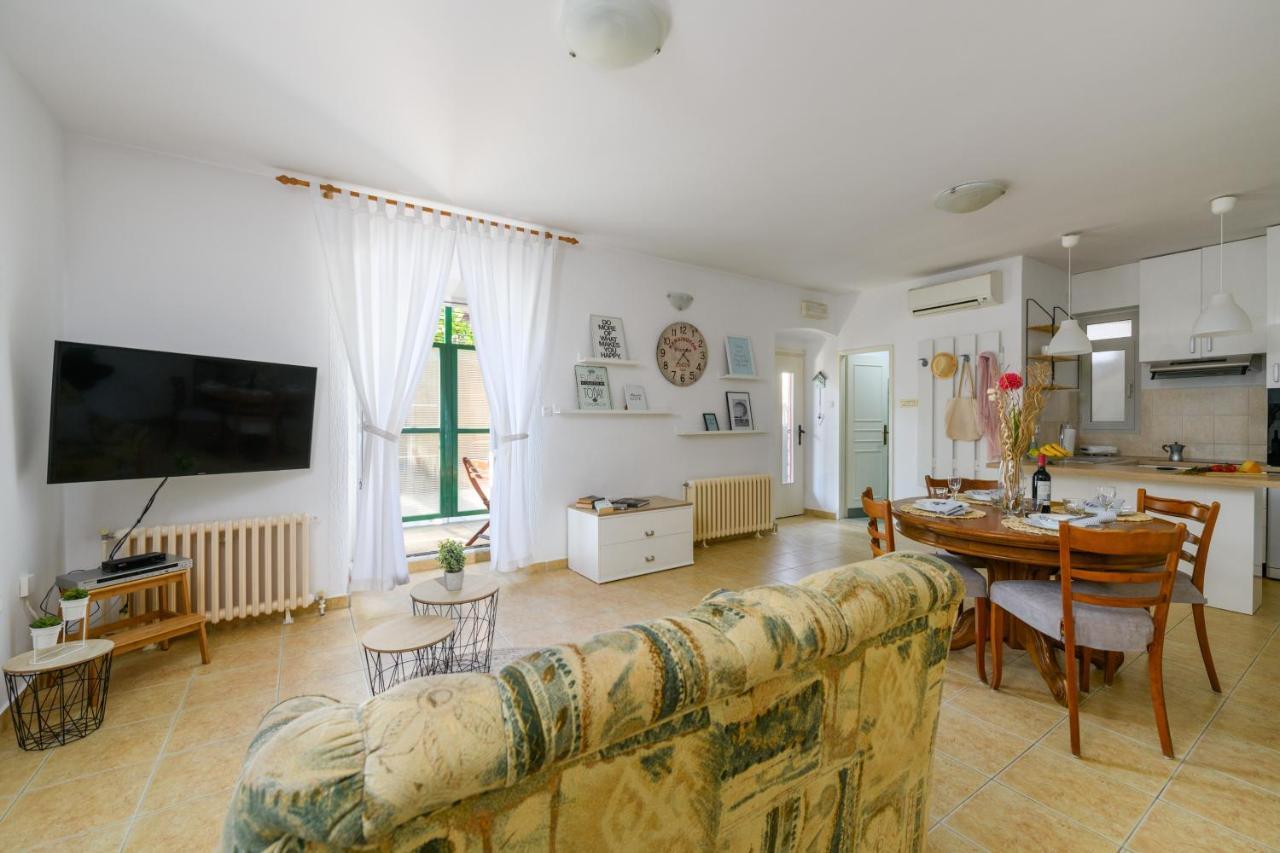 Apartman Aleksandra Πούλα Εξωτερικό φωτογραφία